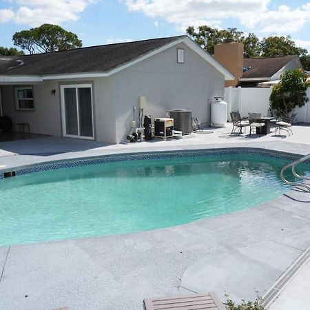 Hosting 1 Villa Tampa Dış mekan fotoğraf
