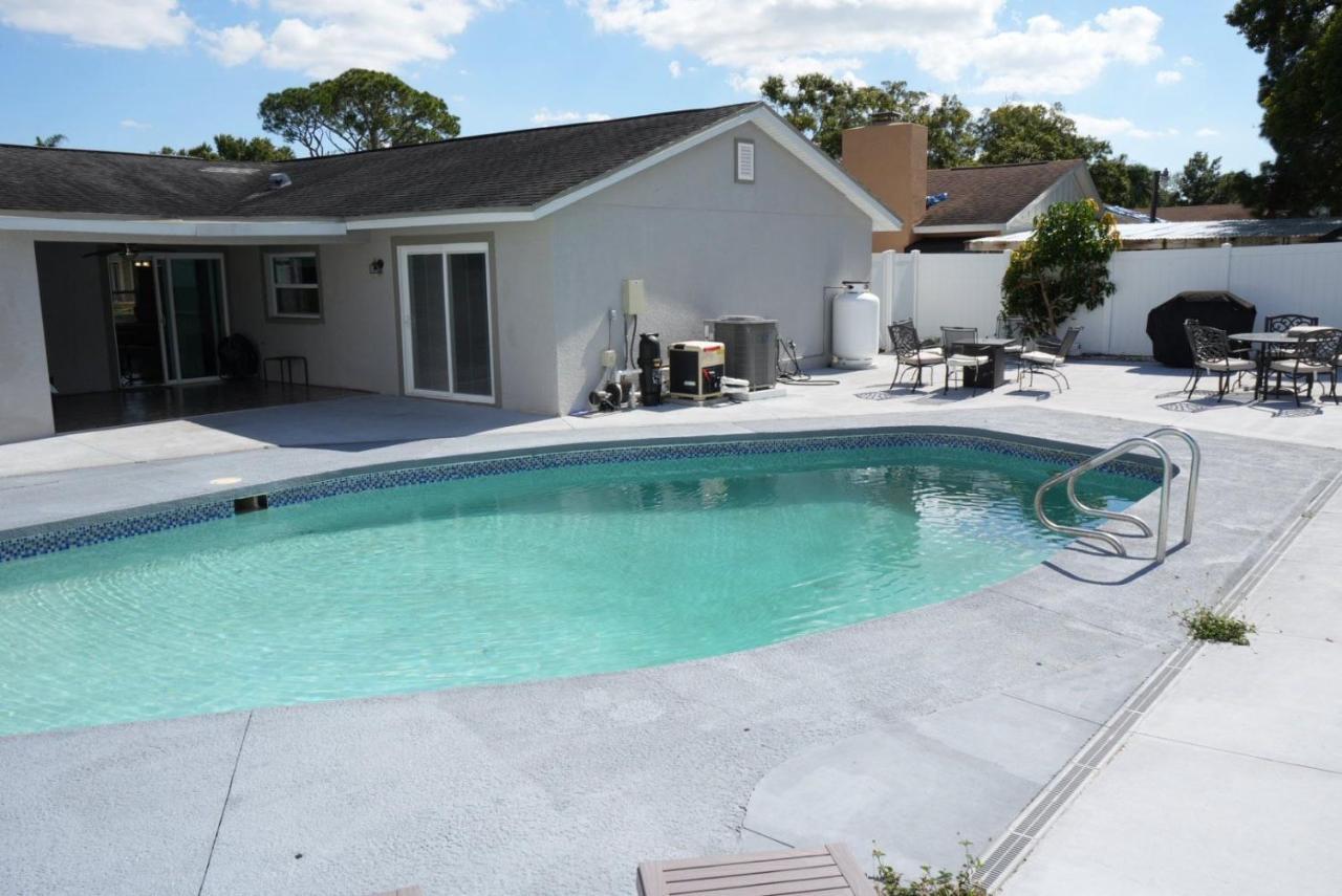 Hosting 1 Villa Tampa Dış mekan fotoğraf